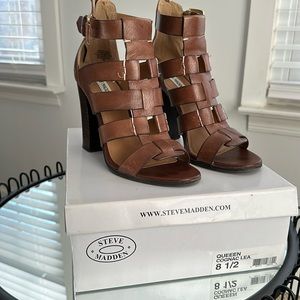 Steve Madden Leather Queen Gladiator Stacked Heel, size 8.5